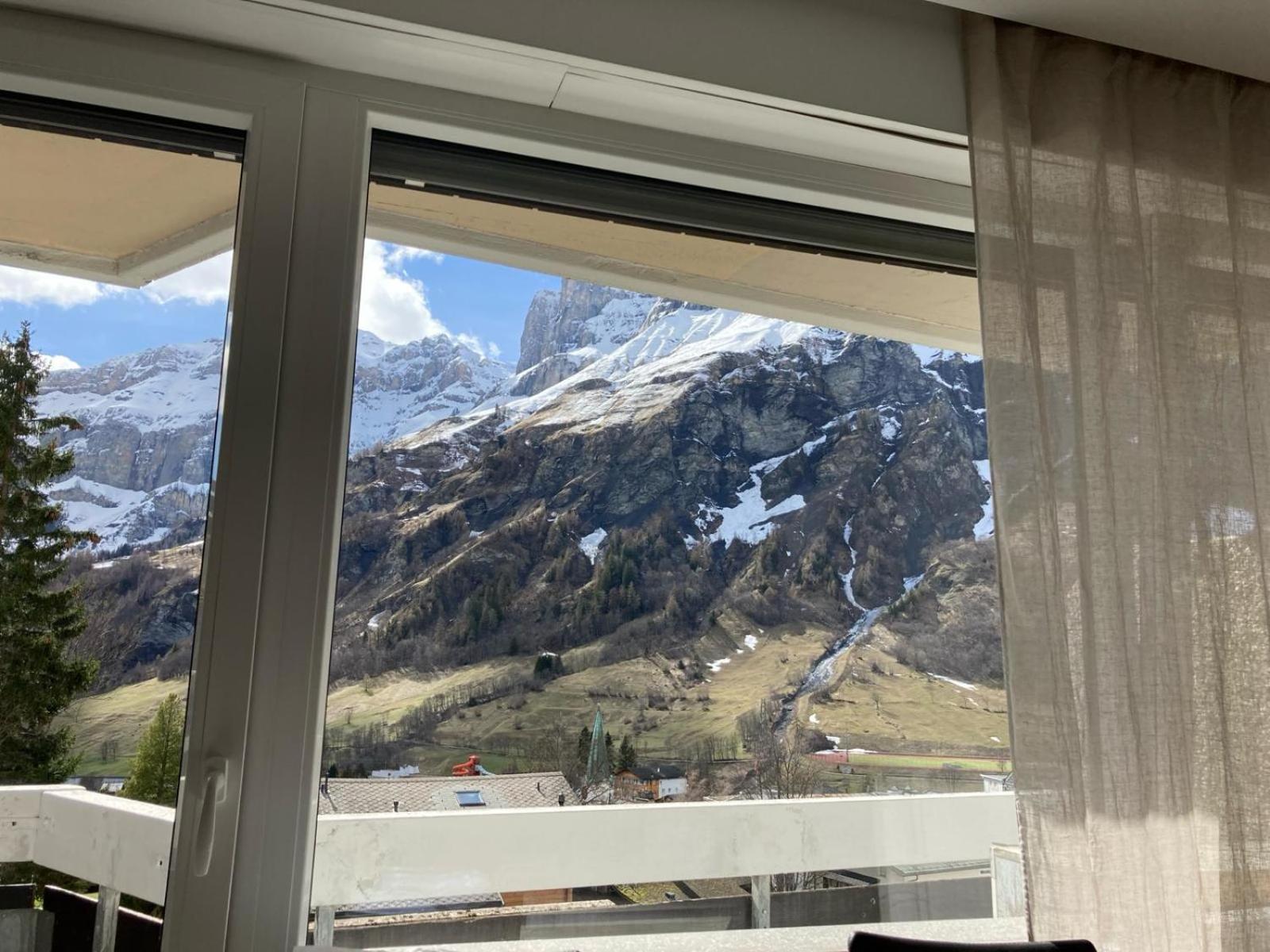 Flaminia Wohnung 15 - Best View And Free Parking! Leukerbad Kültér fotó
